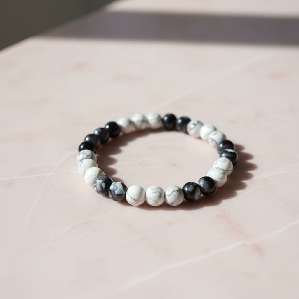 Duality Bracelet – White Howlite & Black Onyx
